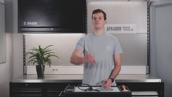 UNIOR 2 For 1 Disc Brake Tool